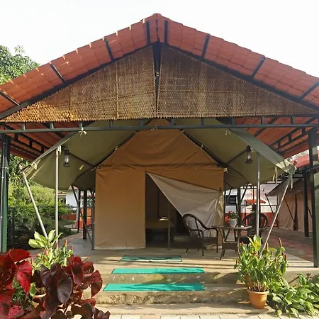 Devi Villa - Plantation Retreat And Forest Getaway Kutta Exterior photo
